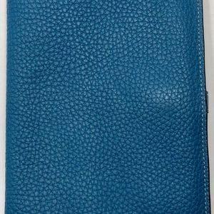 Hermès Dogon Togo Duo wallet.